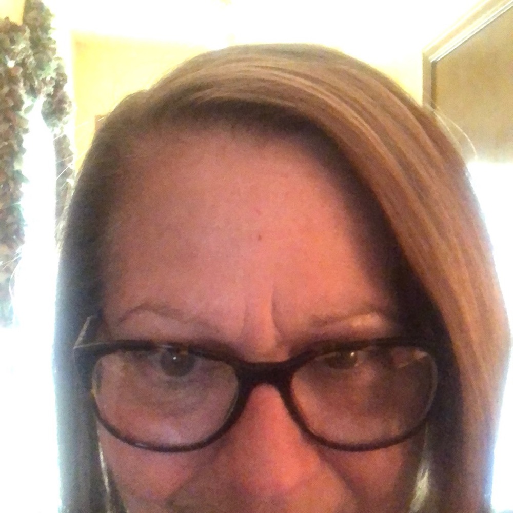 Meet your Posher, Lori